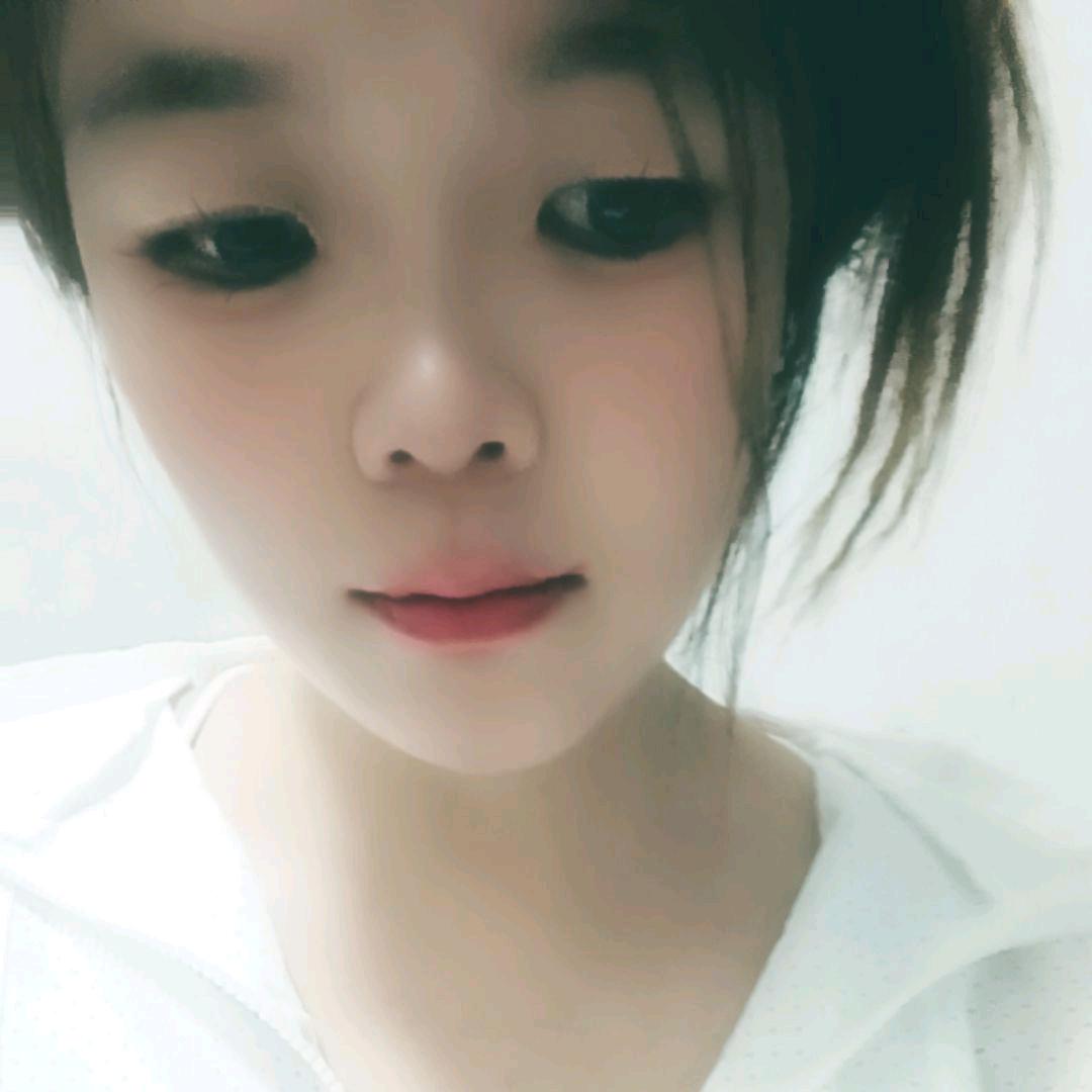 盈盈