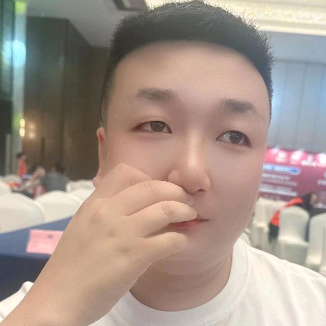 Xue 翔