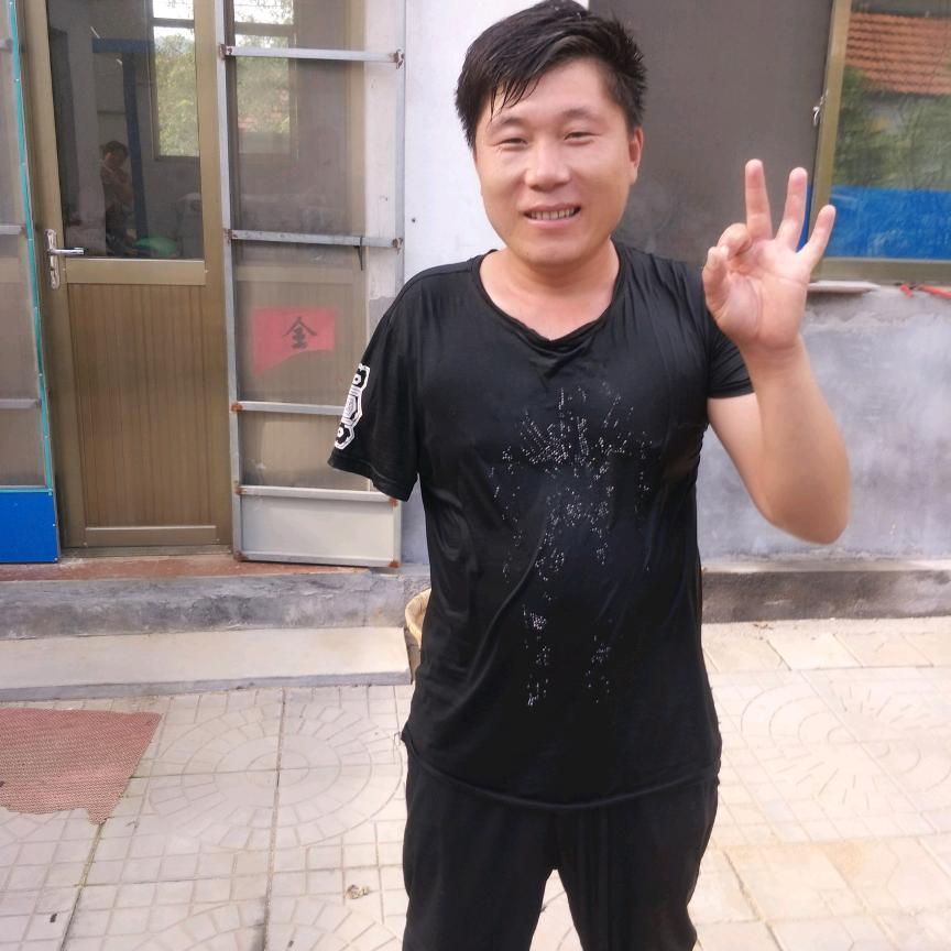 独臂老王在努力