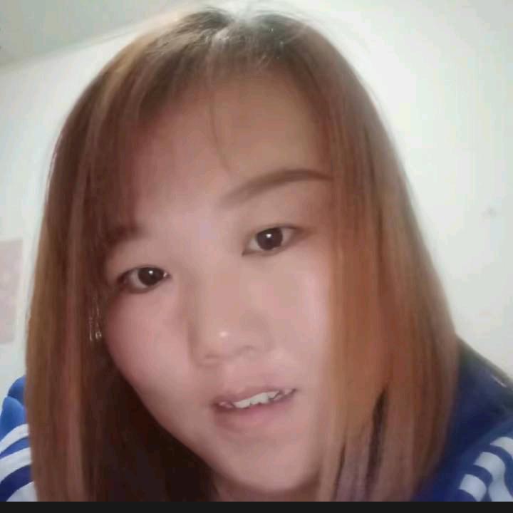 玲玲姐。