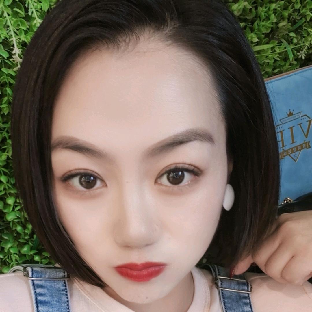 卢氏鲜果汇水果店