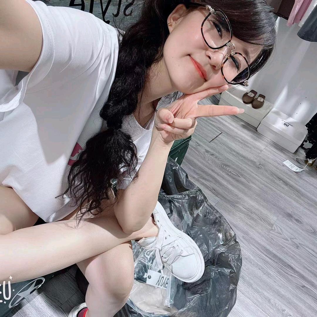 孙小姐泽裳