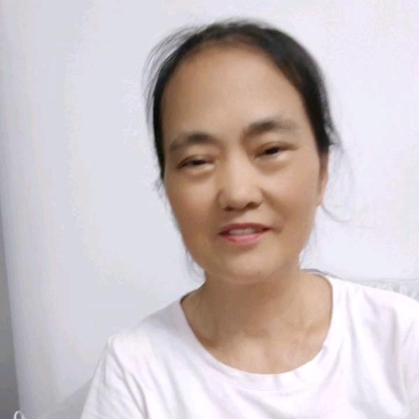 依依奶奶—每晚八点开播