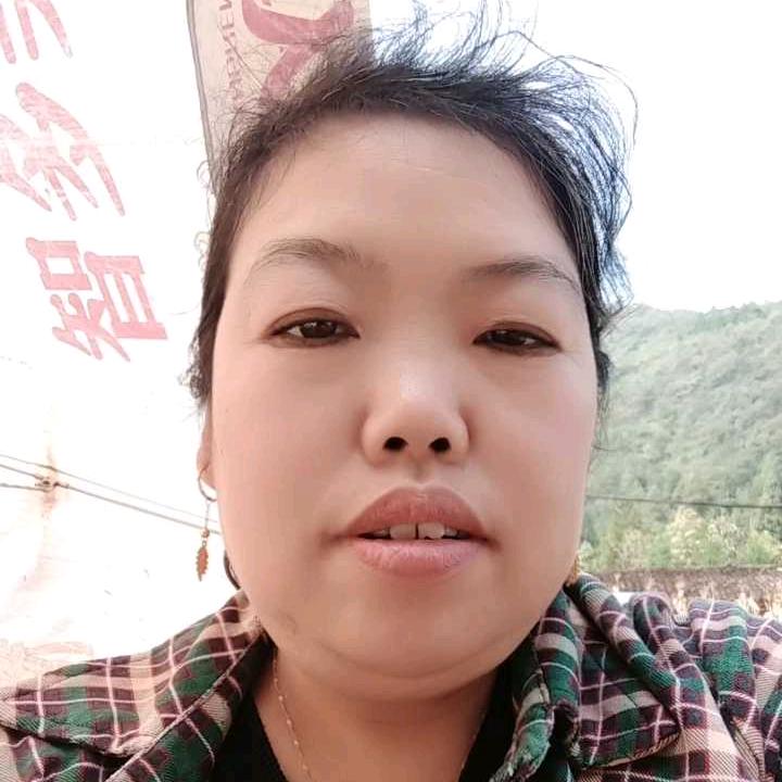 胖妞（橱窗里有我经常用的日常用品）
