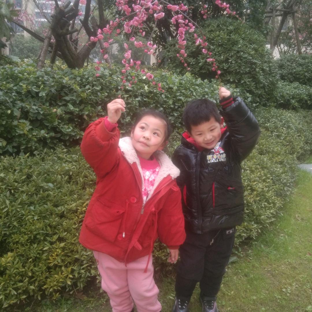爱笑的玲姐😊