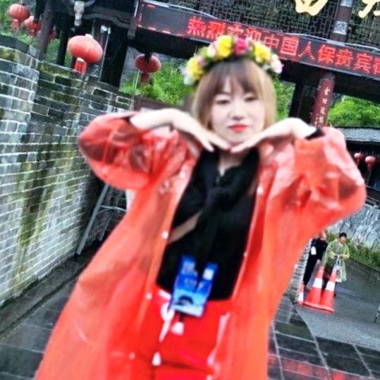 桃桃美容美发暴富吖