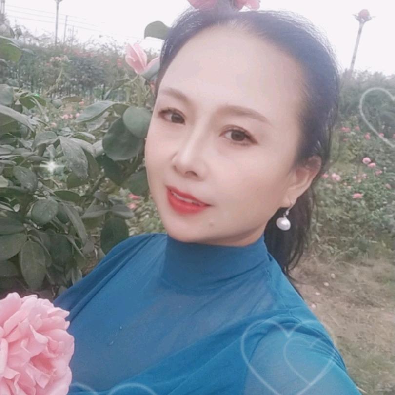娜娜(走播+耍杆 中午1：10）