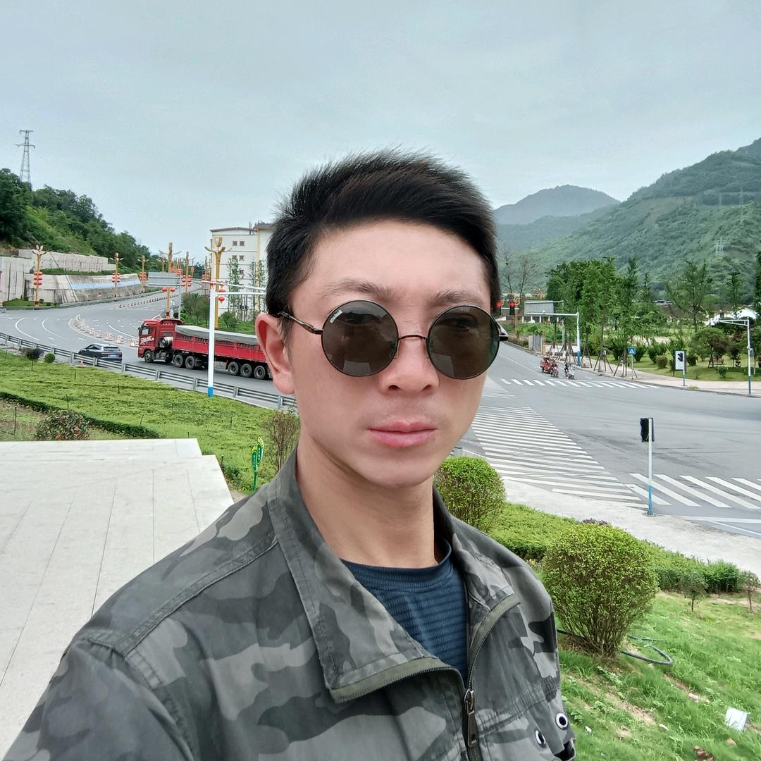 🐆一生大哥🐅666🚴🏻