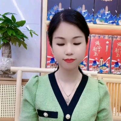 纯朴的生活🍃商品在橱窗