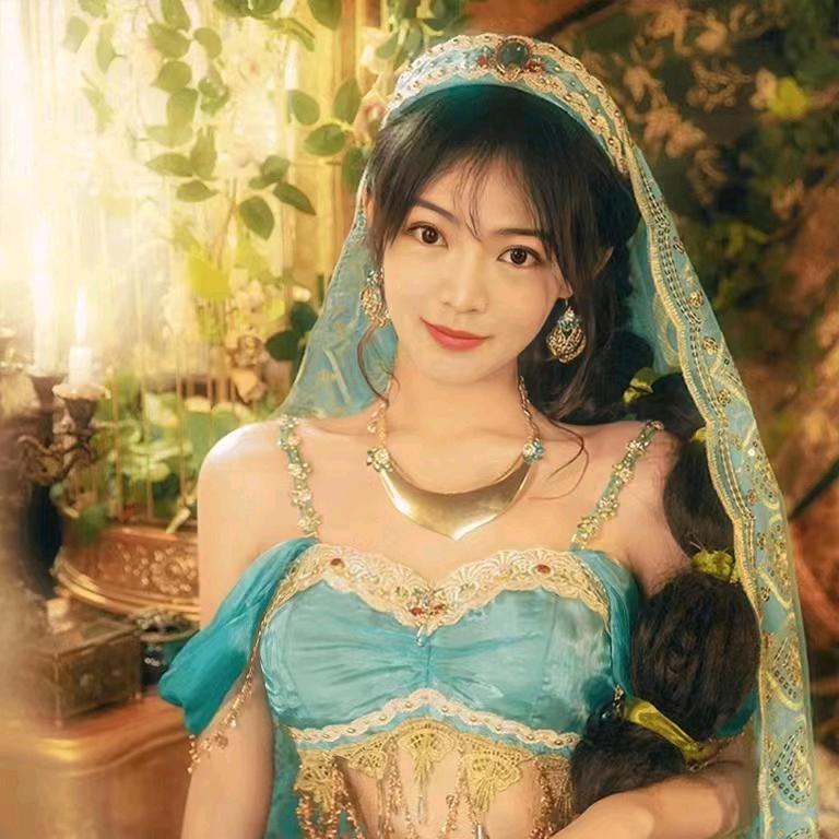 秋婷⁵⁸⁸