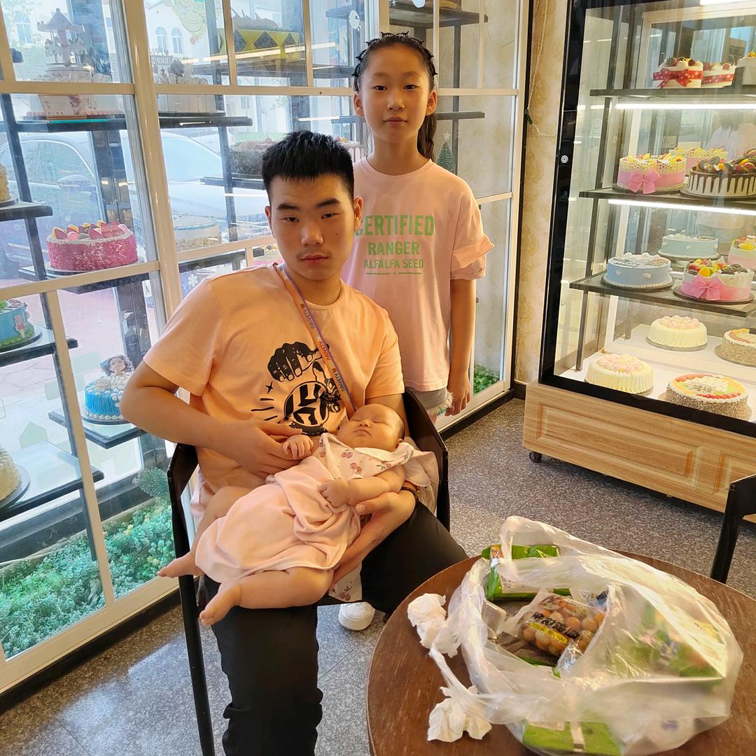 $王$后:-)余笙520:-)