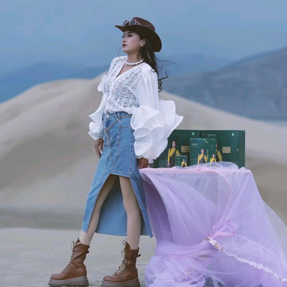 singer🎤后藏卓拉
