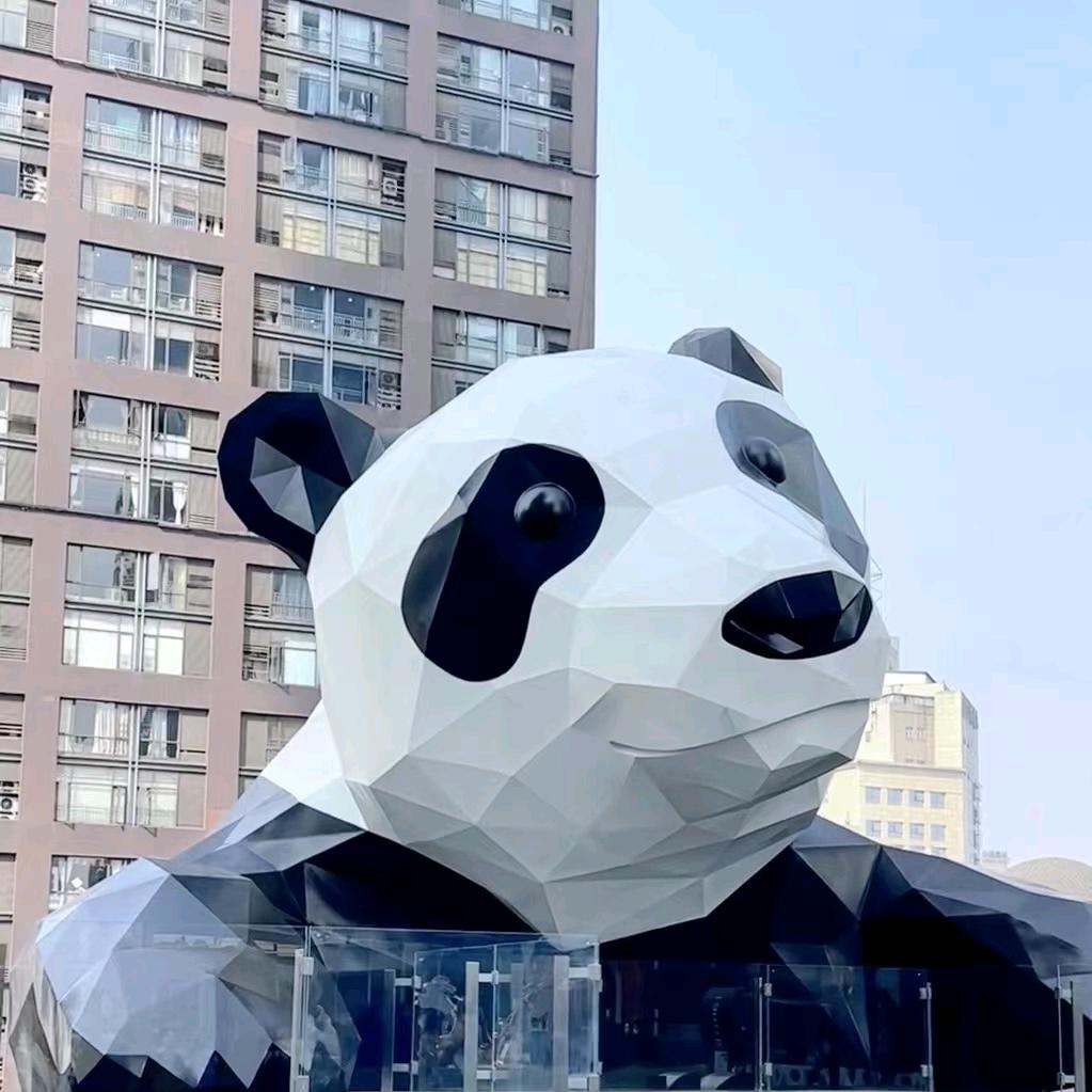 小梁同学的朋友圈