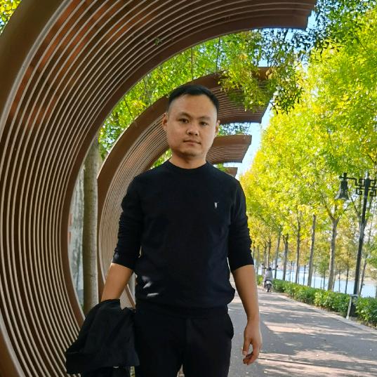 航航昕昕和晴儿的小屋
