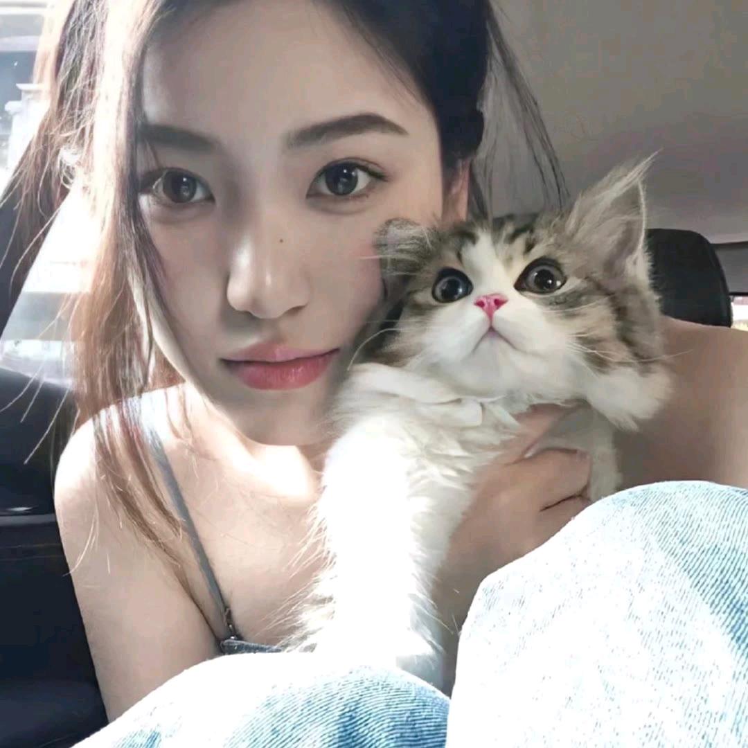 爱吃麻辣花卷