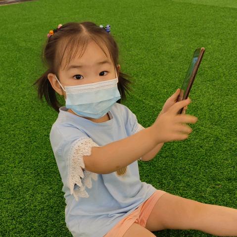 小花୧⍤⃝