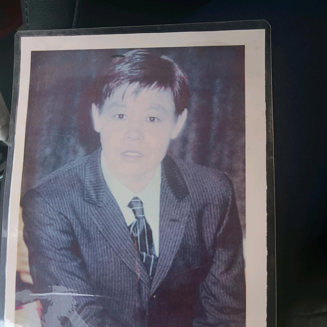 主父学顶。生产黑大蒜酱油醋系列产品