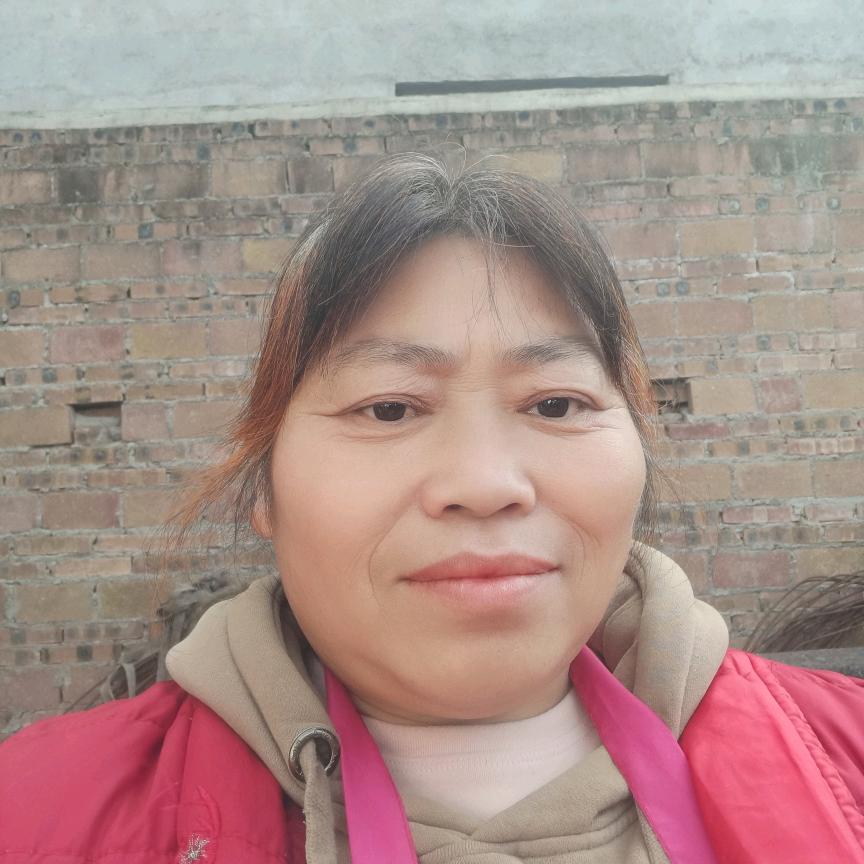 小草姐姐(每天晚上八点十分开播丿