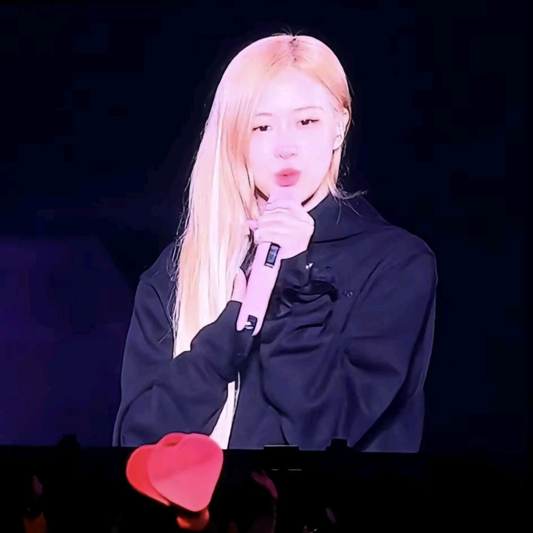 余🎶