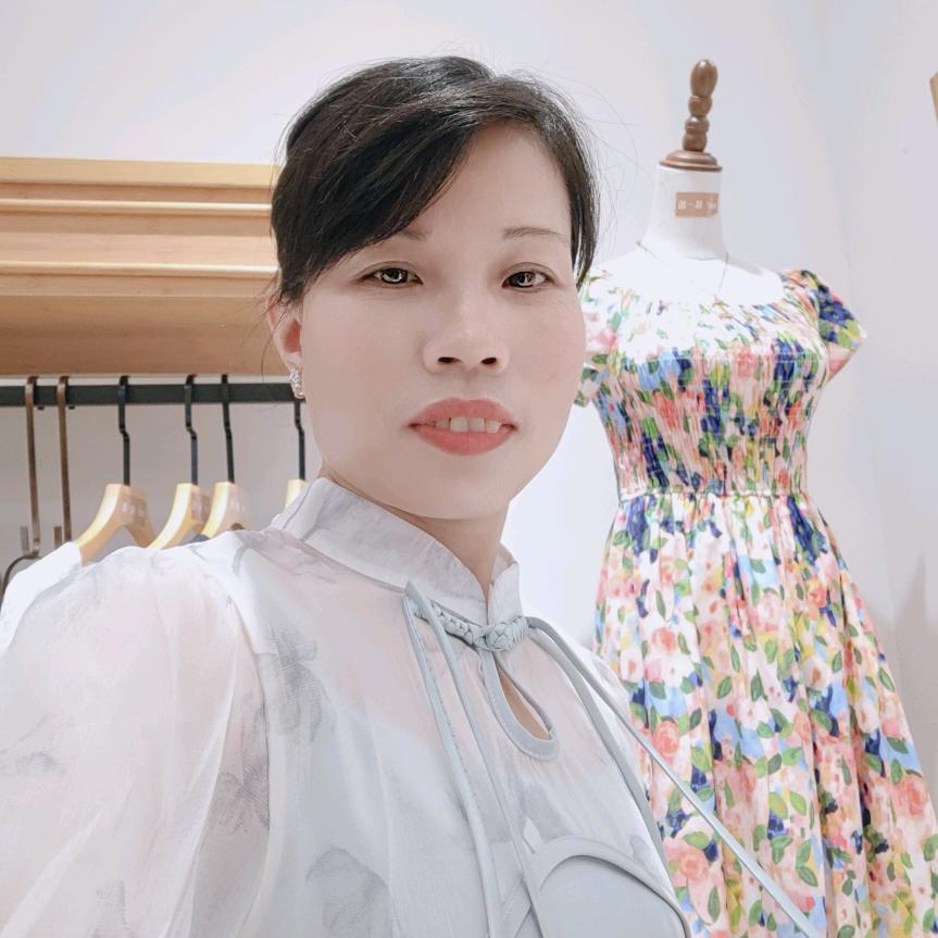 李渡做女装过姐