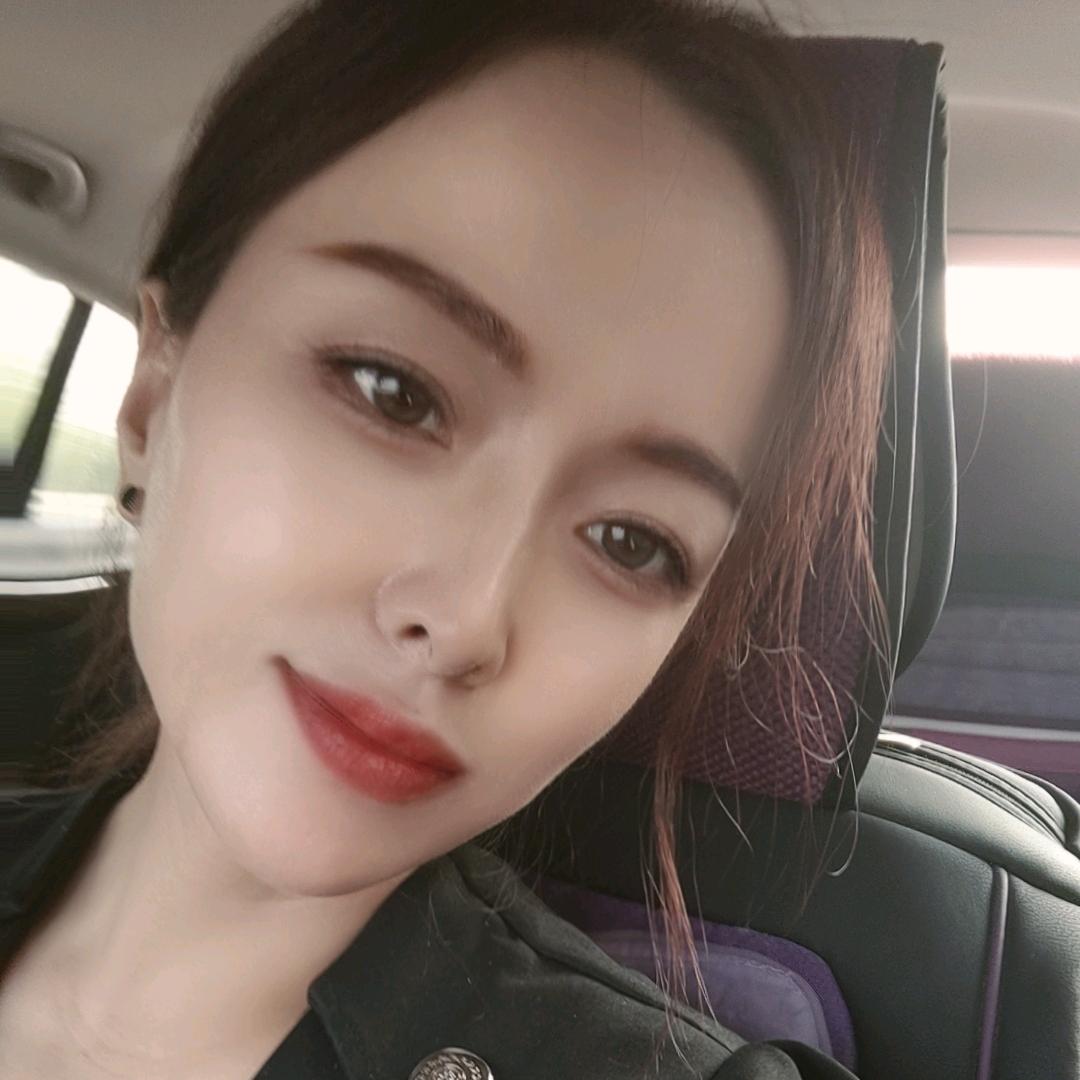李静