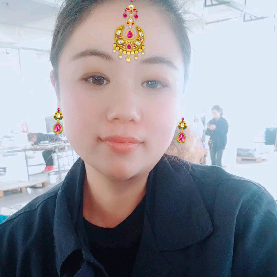 孔姐，杂粮煎饼。
