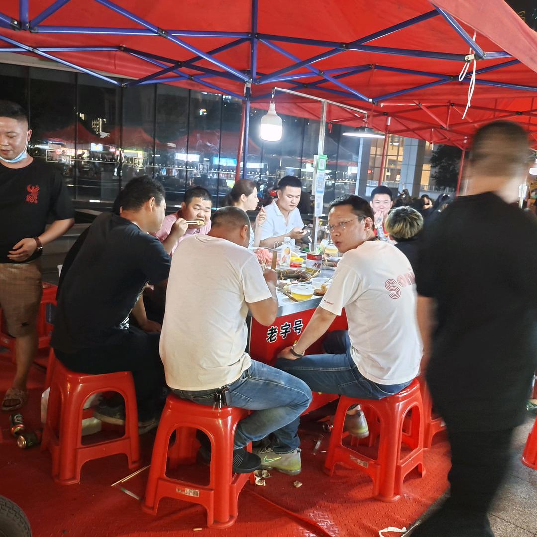 凤凰海益阳麻辣烫（刘高全）