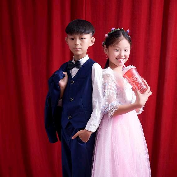 穿过黑夜的阳光