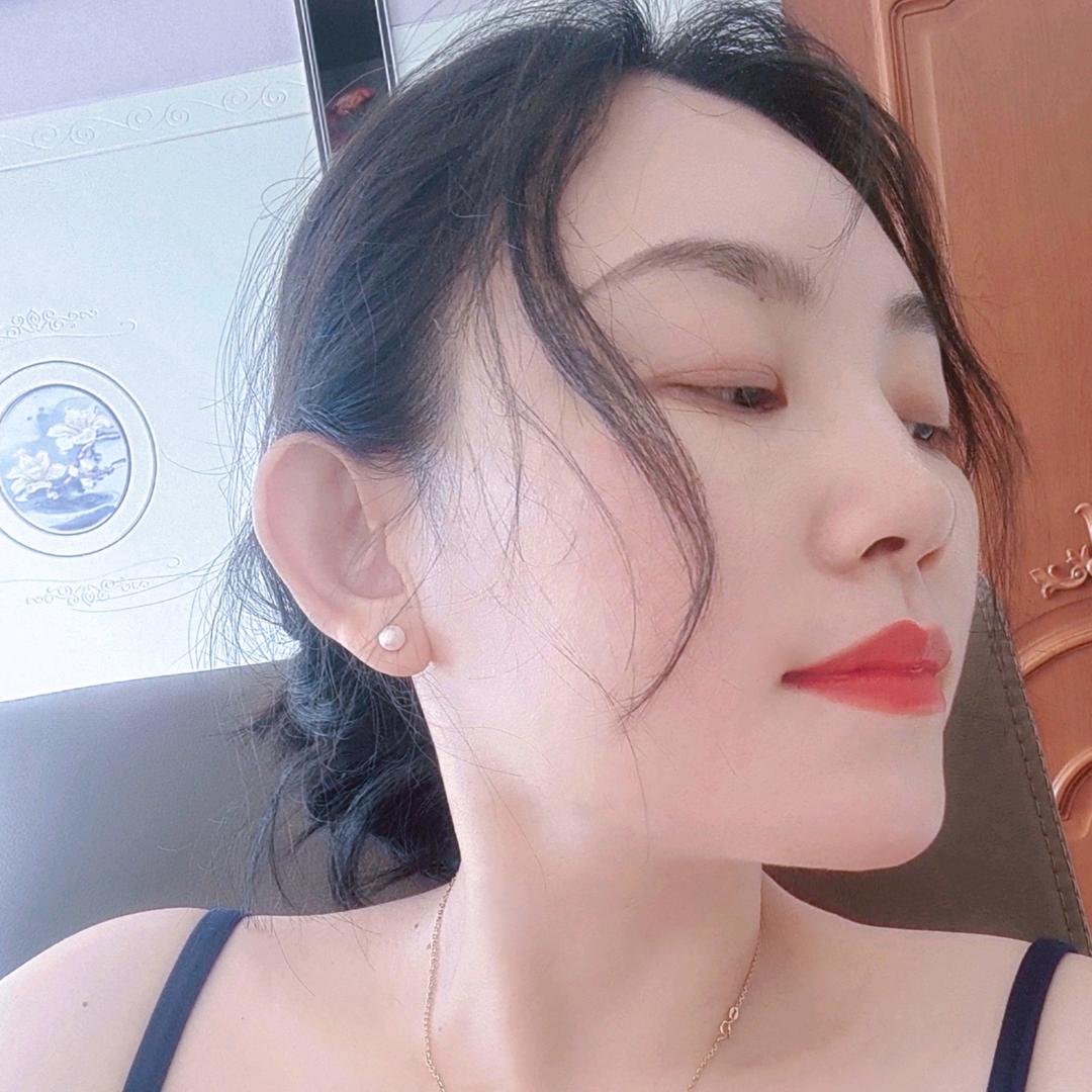 小了白了兔🐰🐰