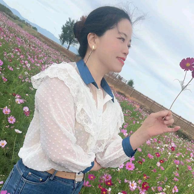 漂亮的陈女士