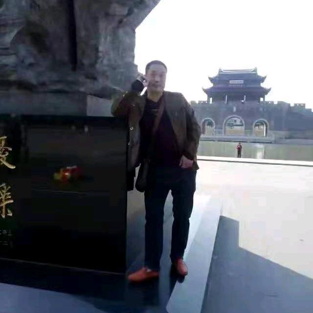 《阿龙彩钢》情彪
