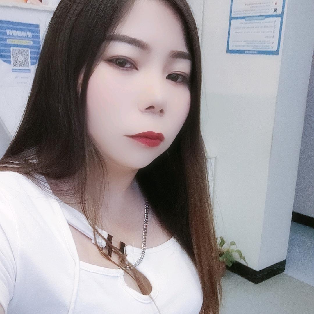 英姐，每天中午13点30开播