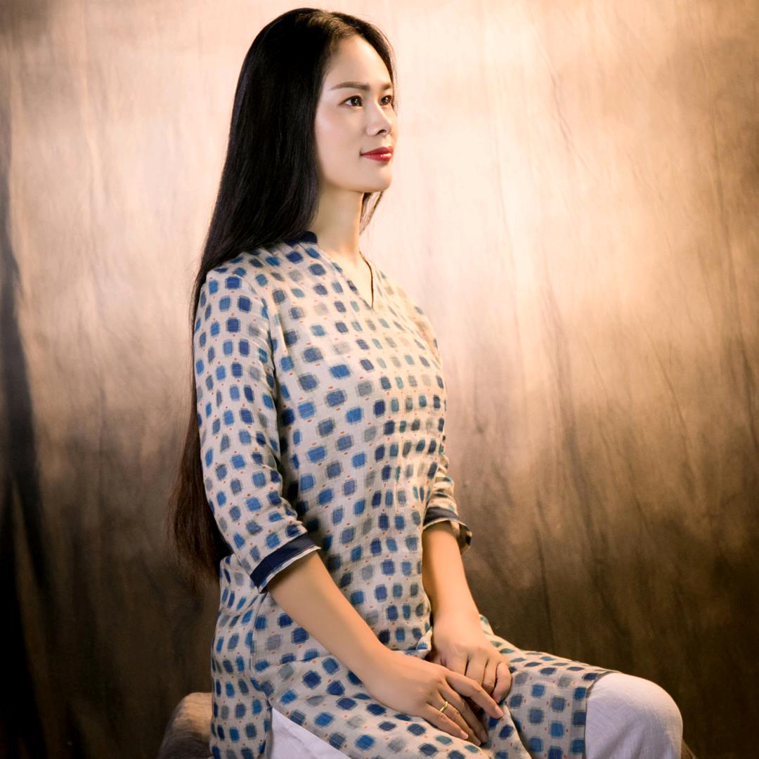 李真真养蛇种花