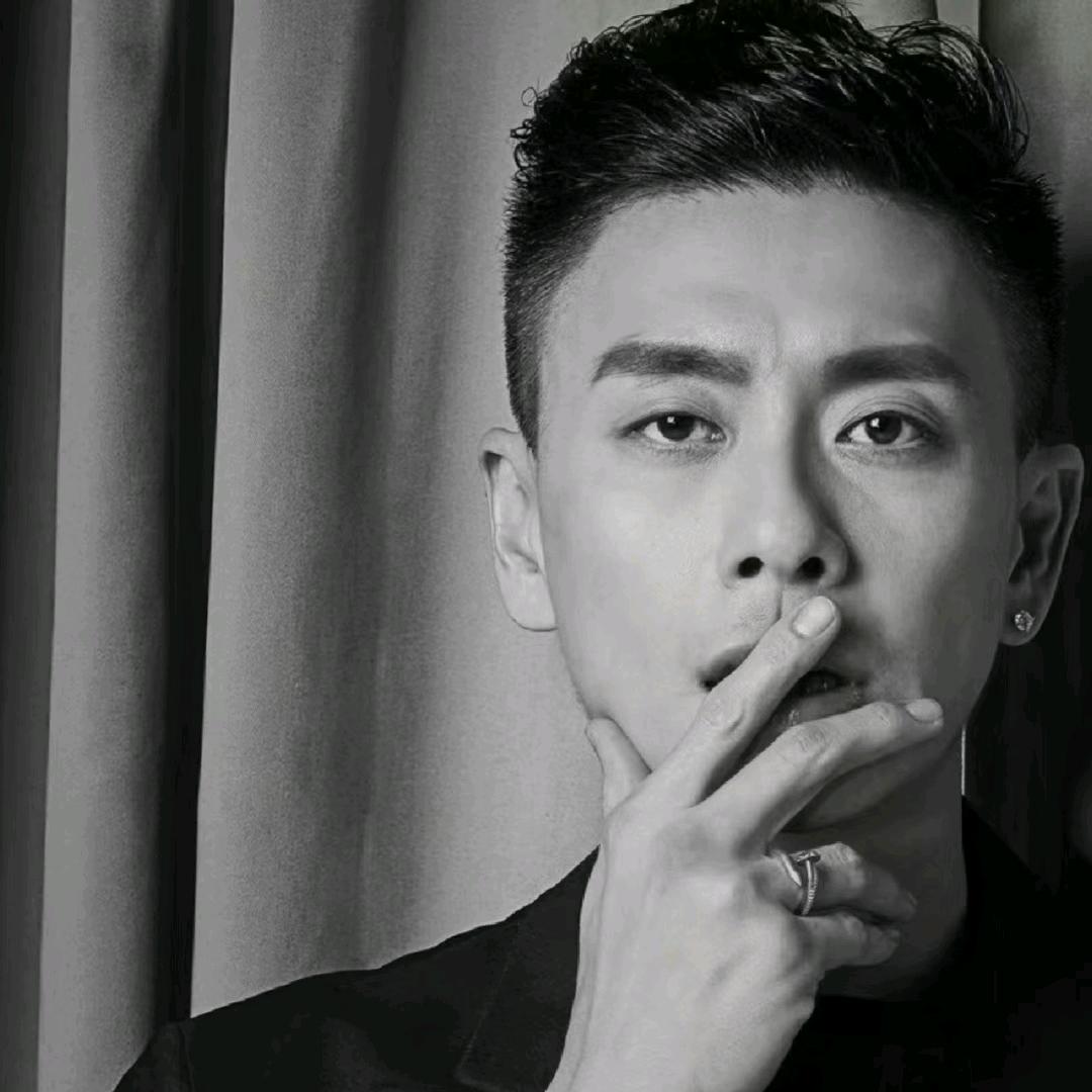 鹤壁减龄发型设计阿伟