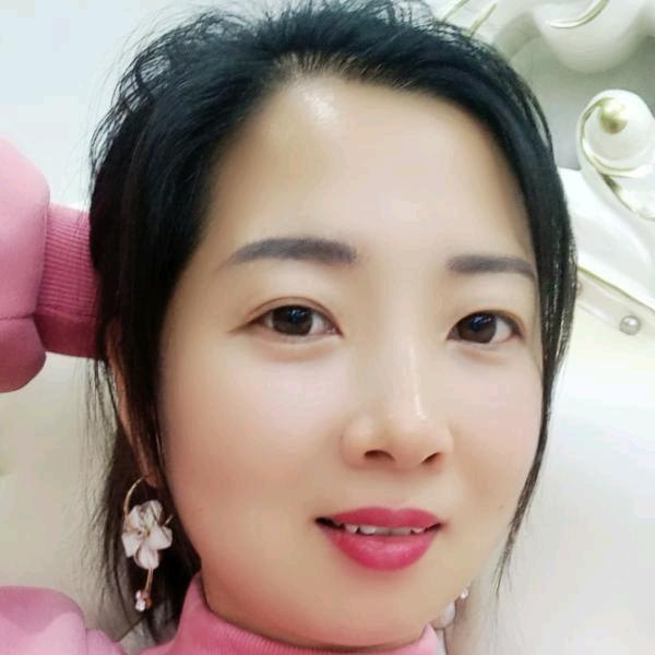 吕俊（带娃）
