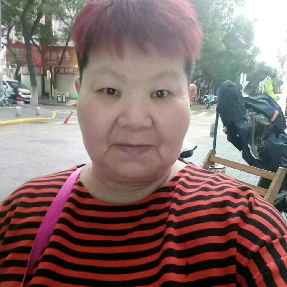 快乐的大姐