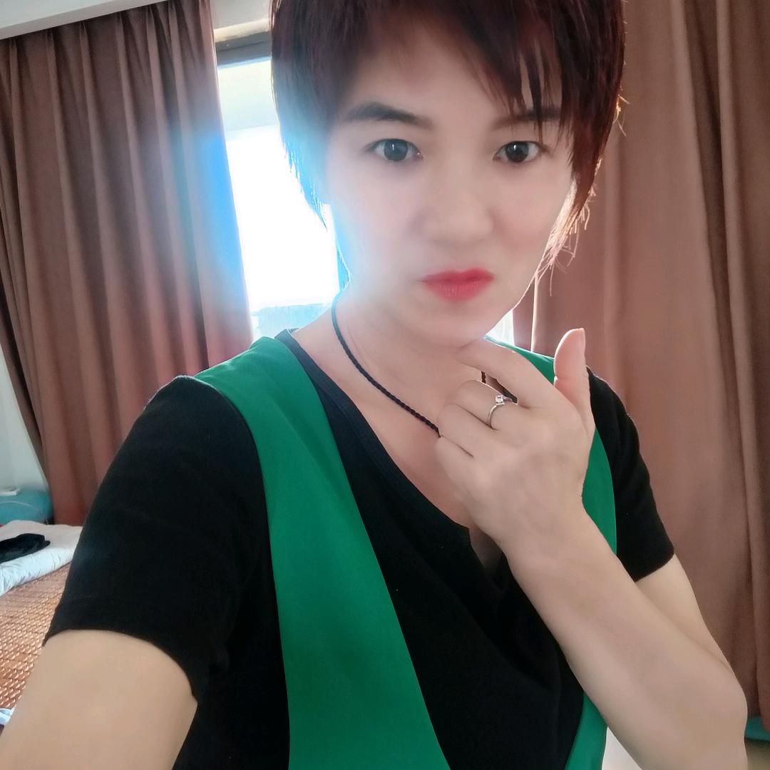 语笑嫣然
