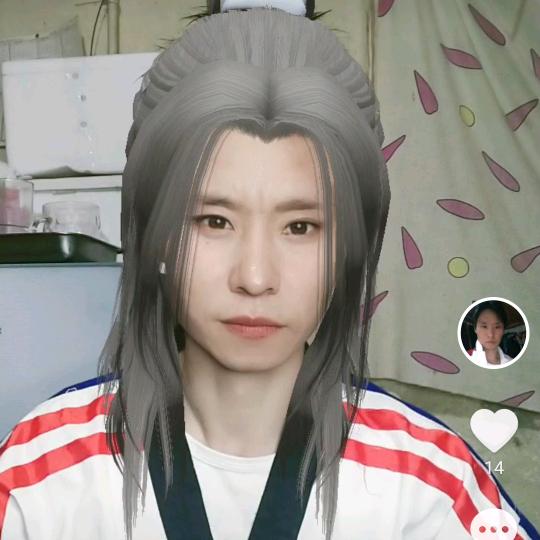 杨文。杨清祥