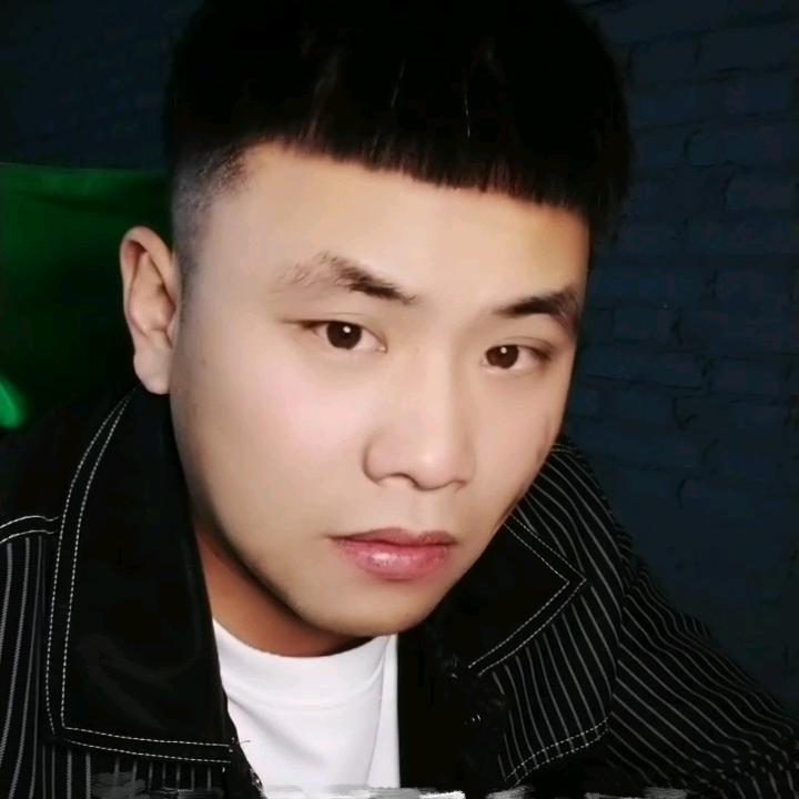 旗友彩钢  鬼哥