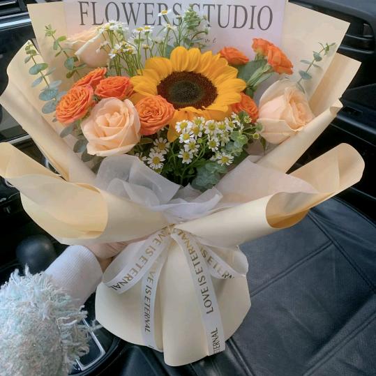 开花店的老板娘（花艺分享）