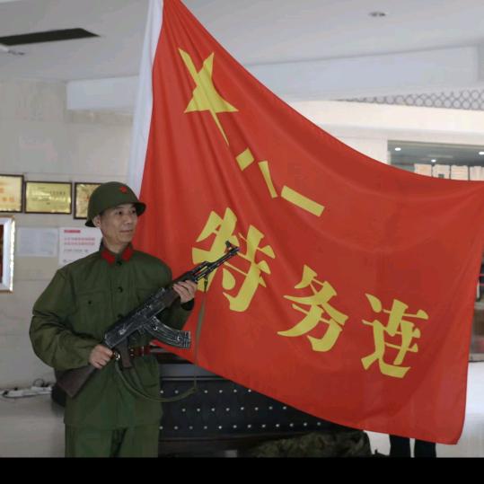 欧阳71师特务连