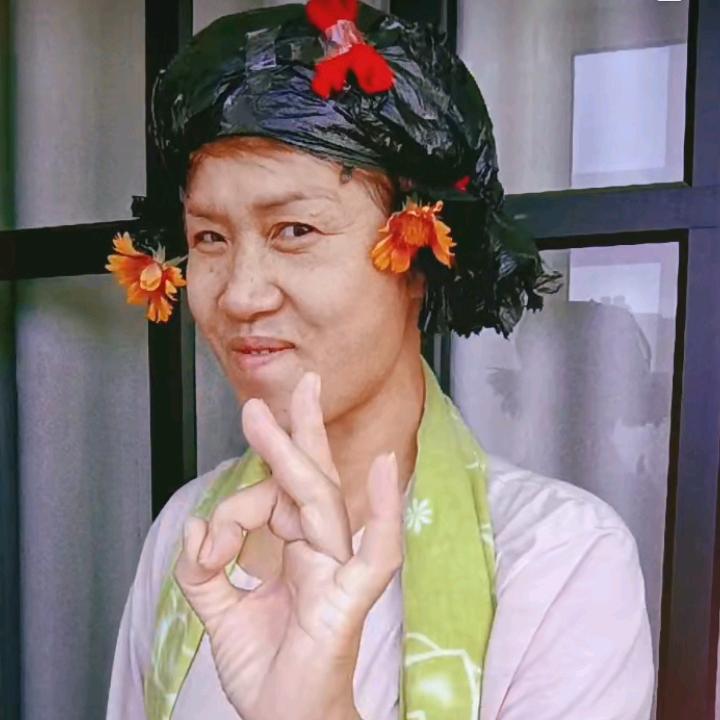 张大嘴 搞笑