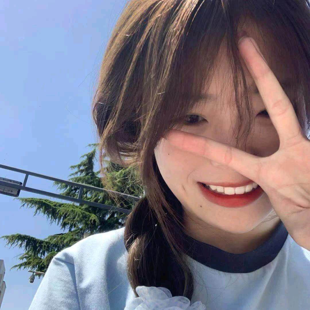 爱笑女孩