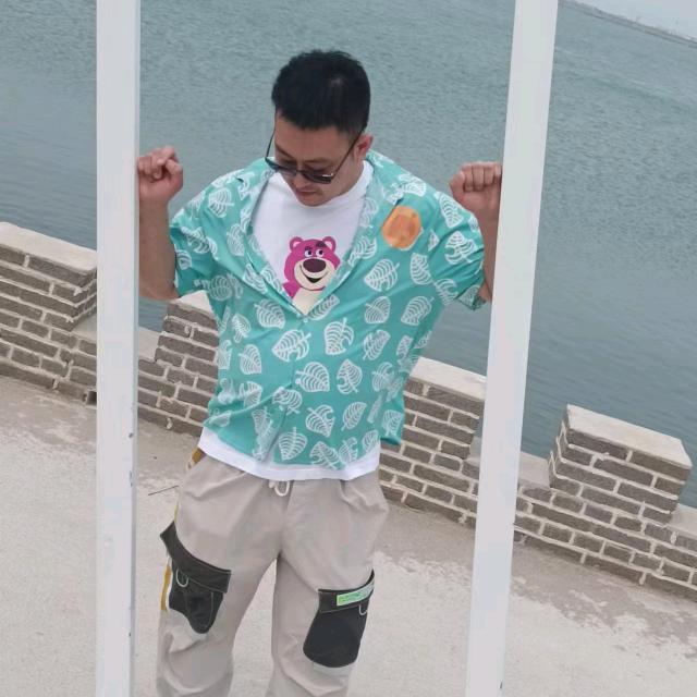 憨憨丶一笑