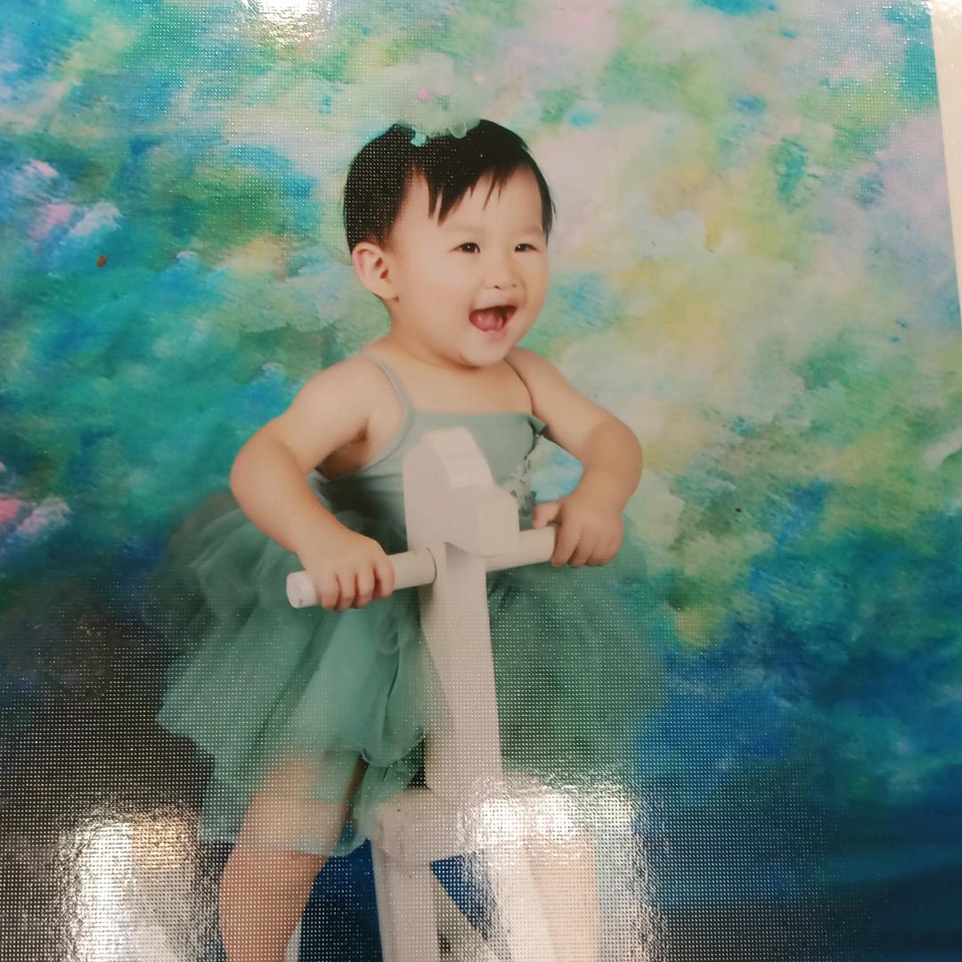 瑞龙小区南美玲鞋服