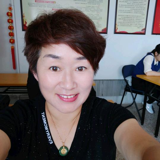小青姐姐《开心老顽童团队》