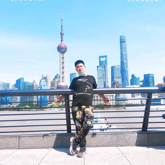 ୧⍤⃝🍓强哥ꦿᦦ࿚໌້ᮨ