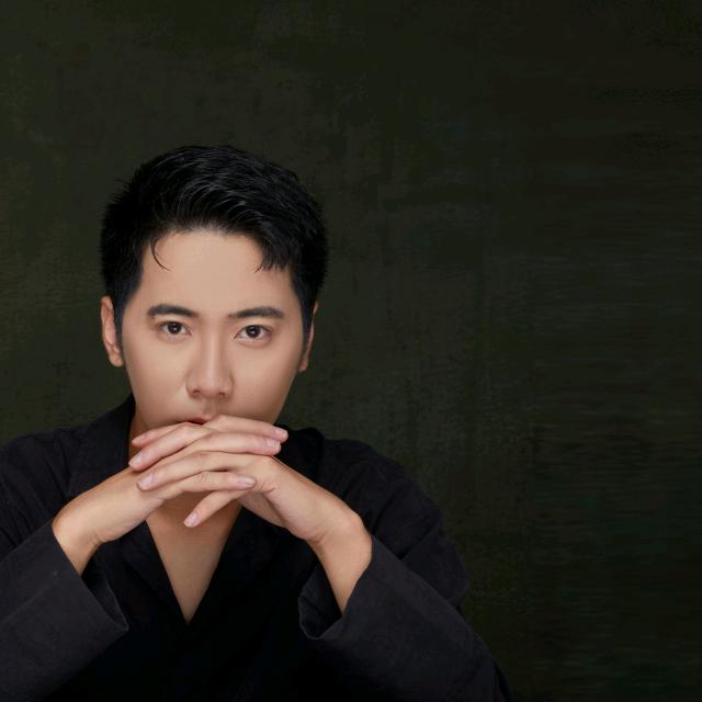 郑群