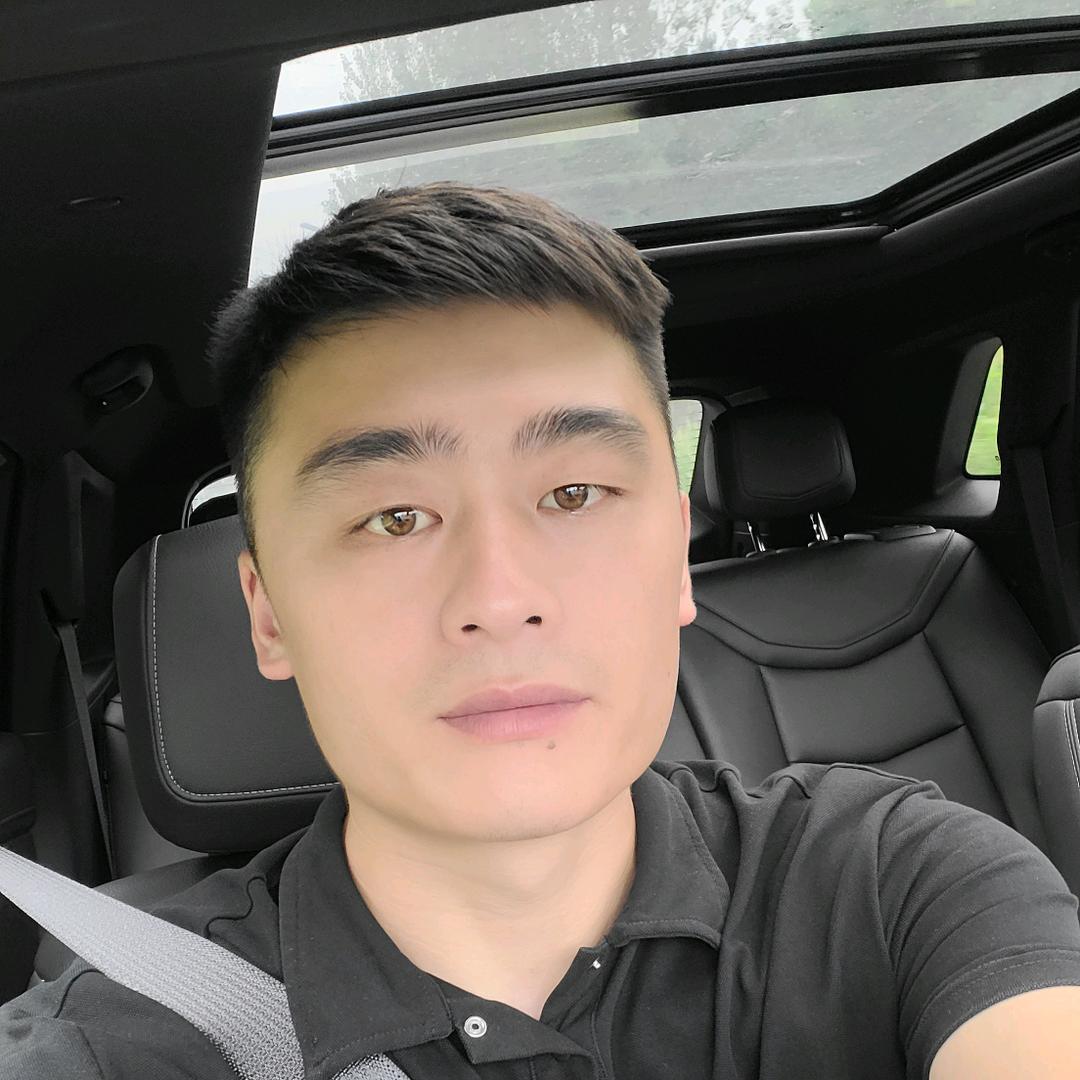 王飞
