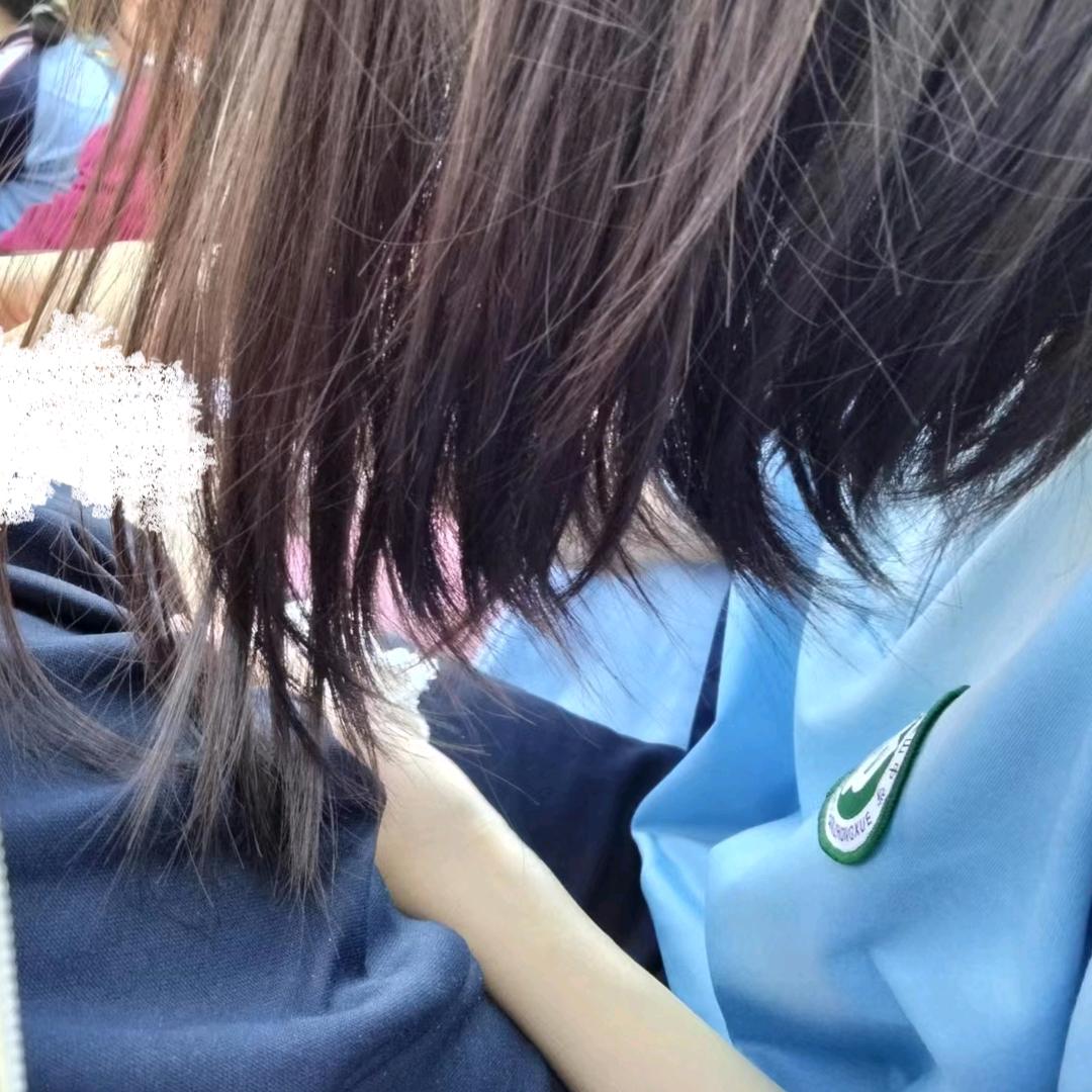 小e